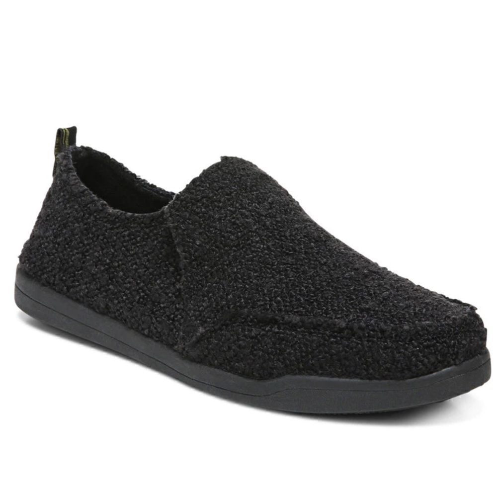 NWT Vionic Malibu Black  Slip-on Shoes